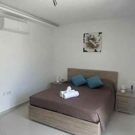 Beautiful Brend New * セント・ポールズ・ベイ