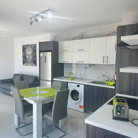 Beautiful Brend New St. Paul's Bay